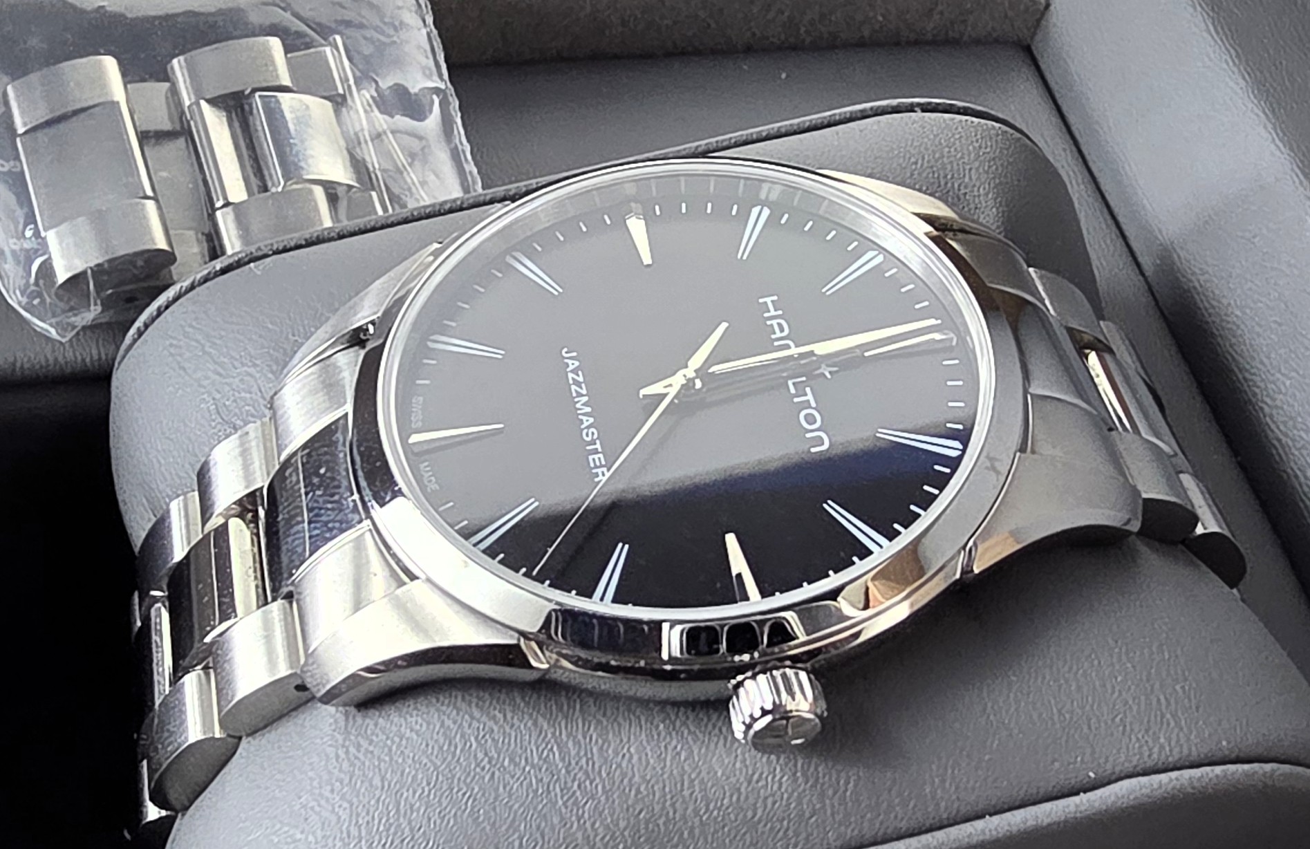 Hamilton Jazzmaster Quartz 40mm Black Dial – Acciaio (Full Set - Rif. H32461131) - immagine 5